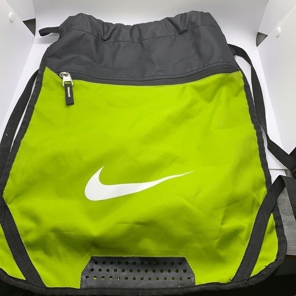 Lime Green Nike Draw String Bag - Picture 1 of 3